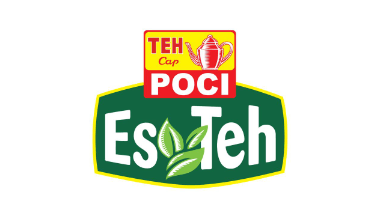 Karyawan Jaga Stand di Es Teh Poci Pedurungan Tengah