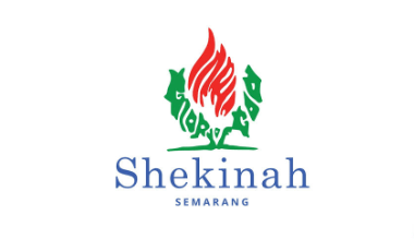 Admin Toko Buku di Toko Buku Shekinah